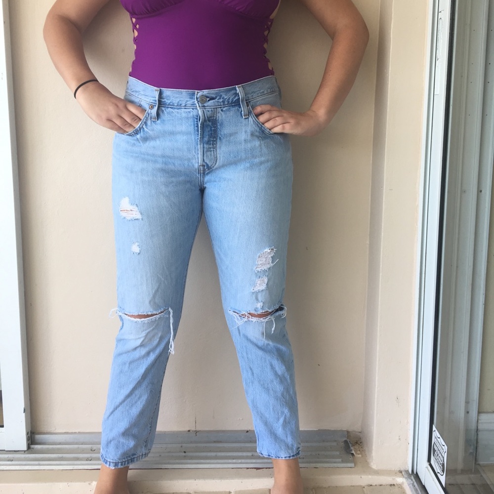 Vintage Levi ripped boyfriend jeans 👖